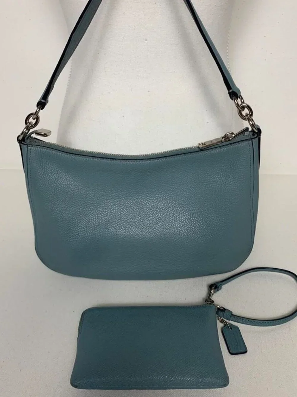 Coach blue leather shoulder bag